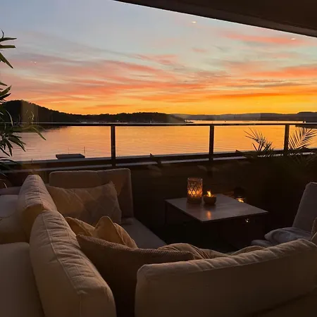 Sunset Magic, Amazing Views By The Sea *