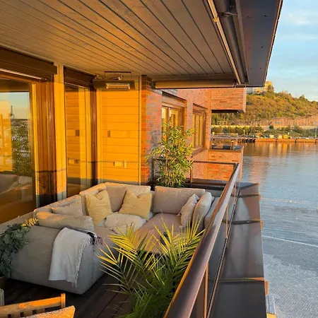Sunset Magic, Amazing Views By The Sea Oslo