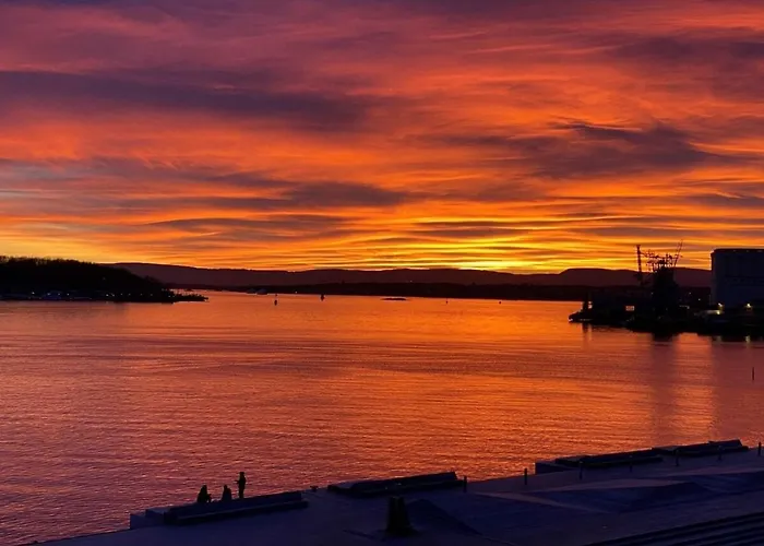 Sunset Magic, Amazing Views By The Sea